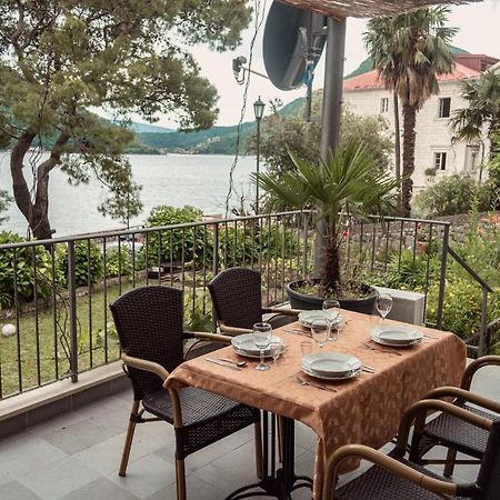 Sunny Port Apartment & Rooms Perast Eksteriør billede