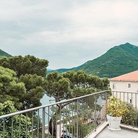 Sunny Port Apartment & Rooms Perast Eksteriør billede