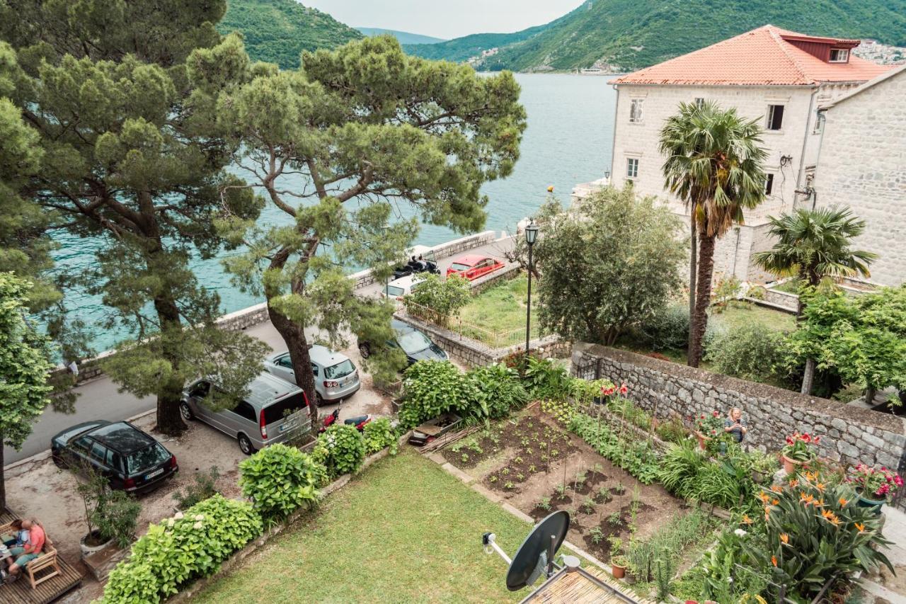 Sunny Port Apartment & Rooms Perast Eksteriør billede