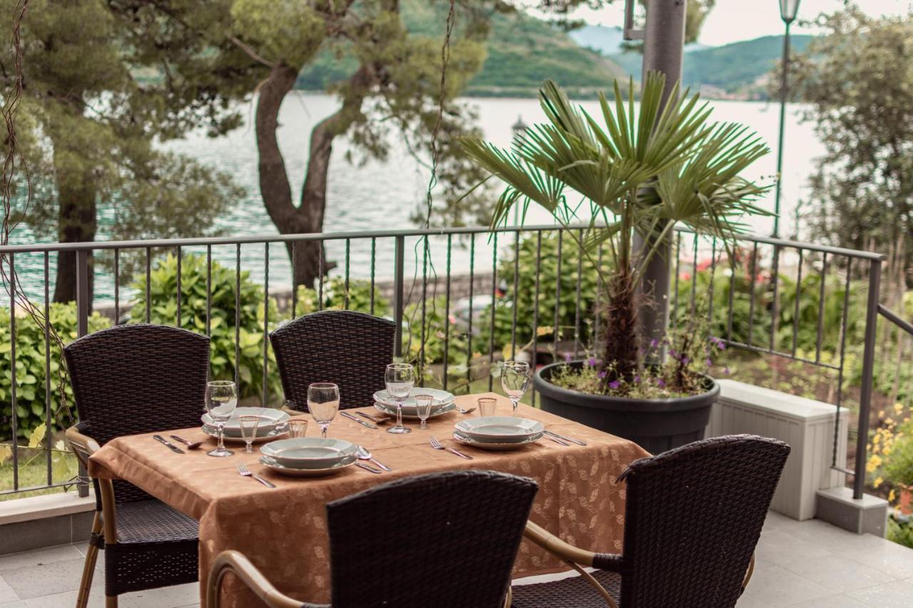 Sunny Port Apartment & Rooms Perast Eksteriør billede